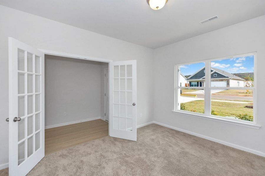 *This is a marketing photo. Colors/options may be different.*