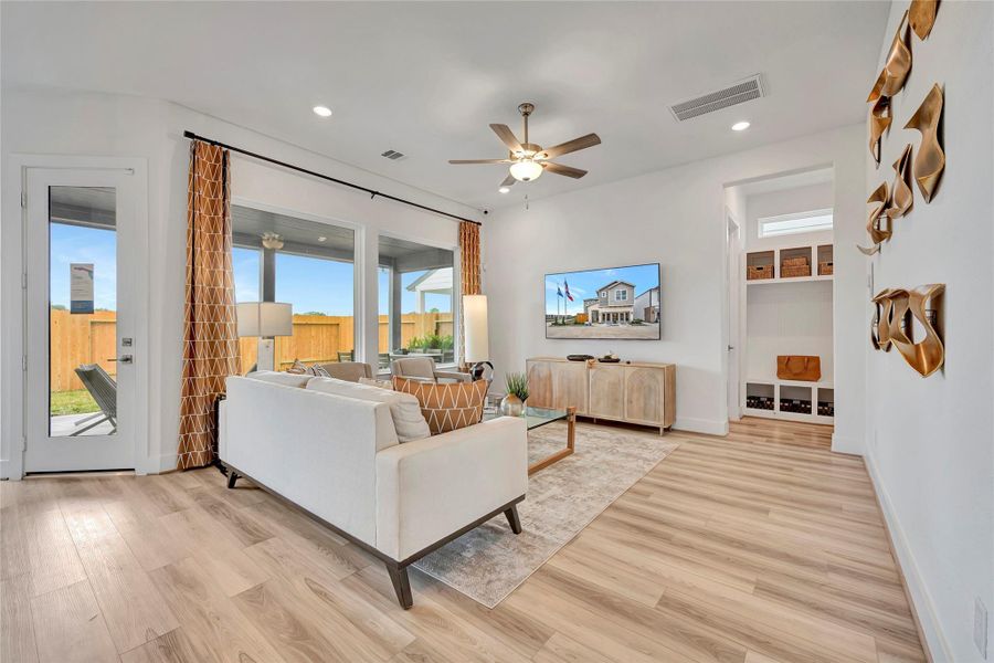 Photo is not of the actual home, but is an inspirational photo of builder’s model home and may depict options, furnishings, and/or decorator features that are not included Photo is not of the actual home, but is an inspirational photo of builder’s model home and may depict options, furnishings, and/or decorator features that are not included
