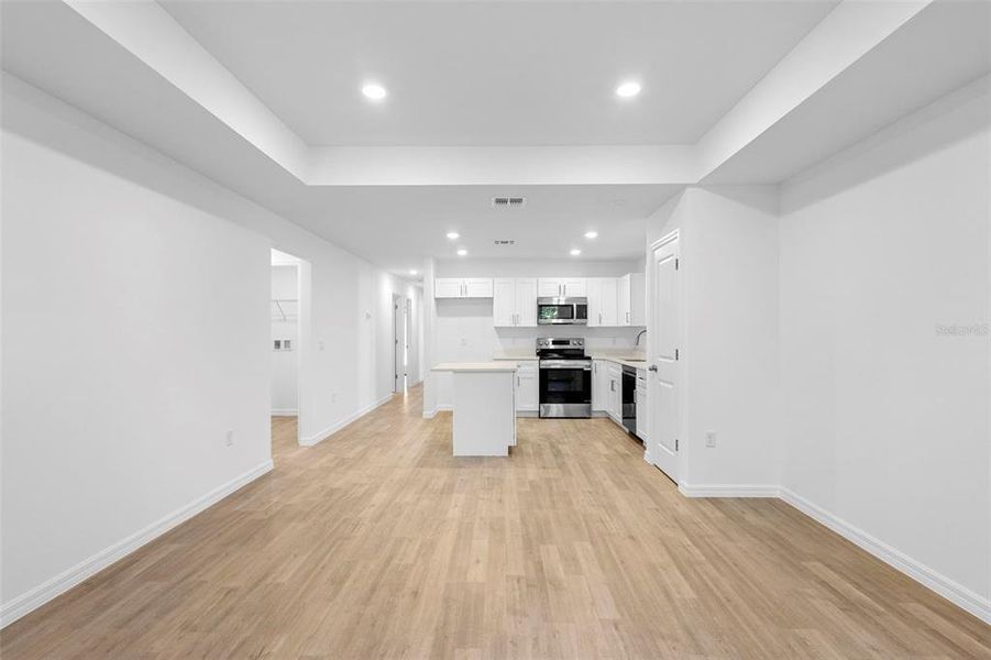 Spacious, unfurnished interior of a new home in , Eustis (Image 14).