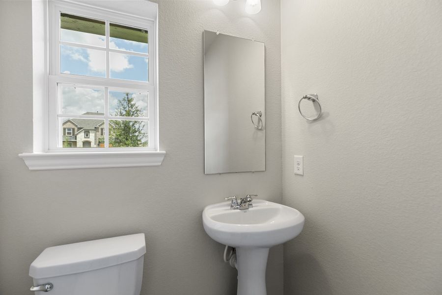 Representative furnished interior of a home built from the Enclave Series - Maui by DRB Homes in Dauer Ranch, New Braunfels (Image 9).