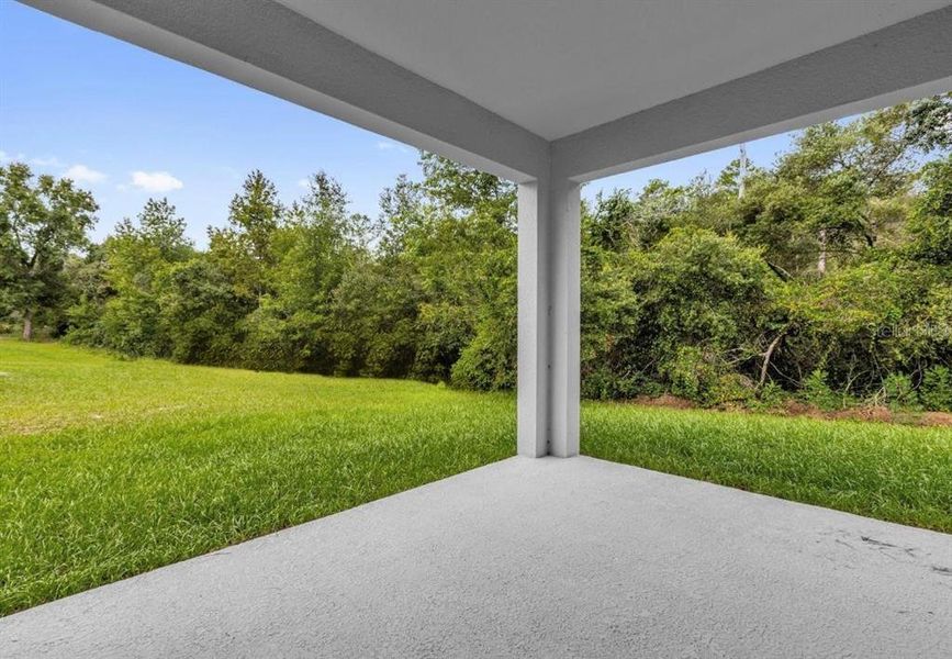 Exterior details and patio area of a home in , Ocala (Image 3).