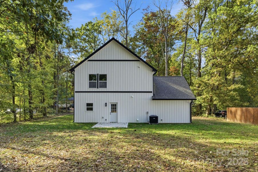Exterior details and patio area of a home in , Charlotte (Image 19).
