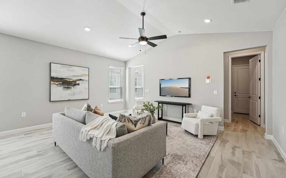 Representative furnished interior of a home built from the Evergreen by Brookfield Residential in Traditional at Kissing Tree, San Marcos (Image 5). Representative furnished interior of a home built from the Evergreen by Brookfield Residential in Traditional at Kissing Tree, San Marcos (Image 5).