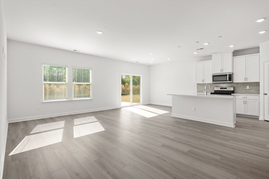 Spacious, unfurnished interior of a new home in Cypress Ridge - The Boardwalk Series, Longs (Image 16).