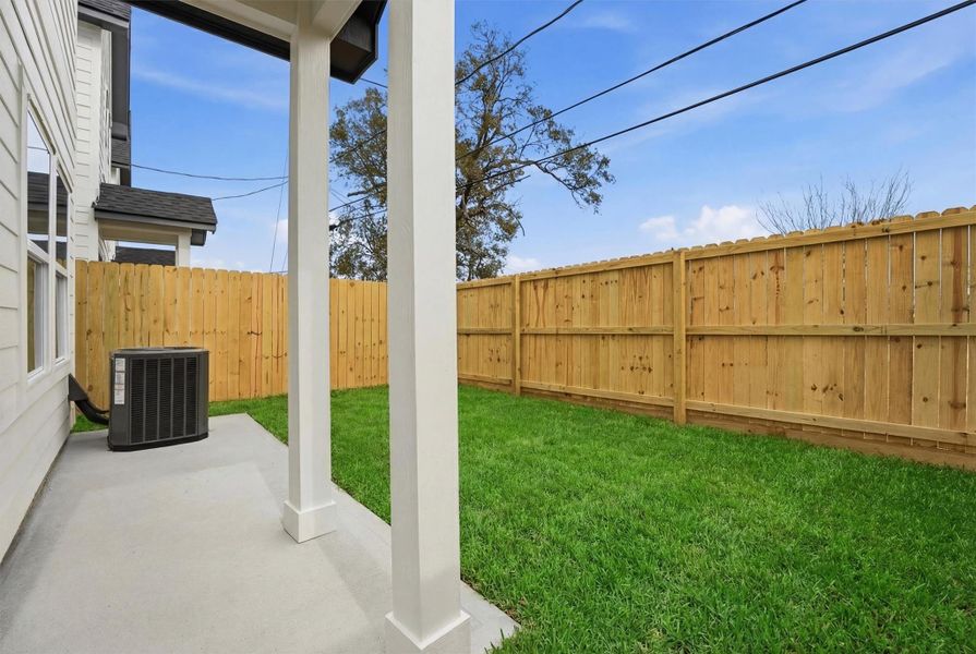 Exterior details and patio area of a home in , La Porte (Image 4).