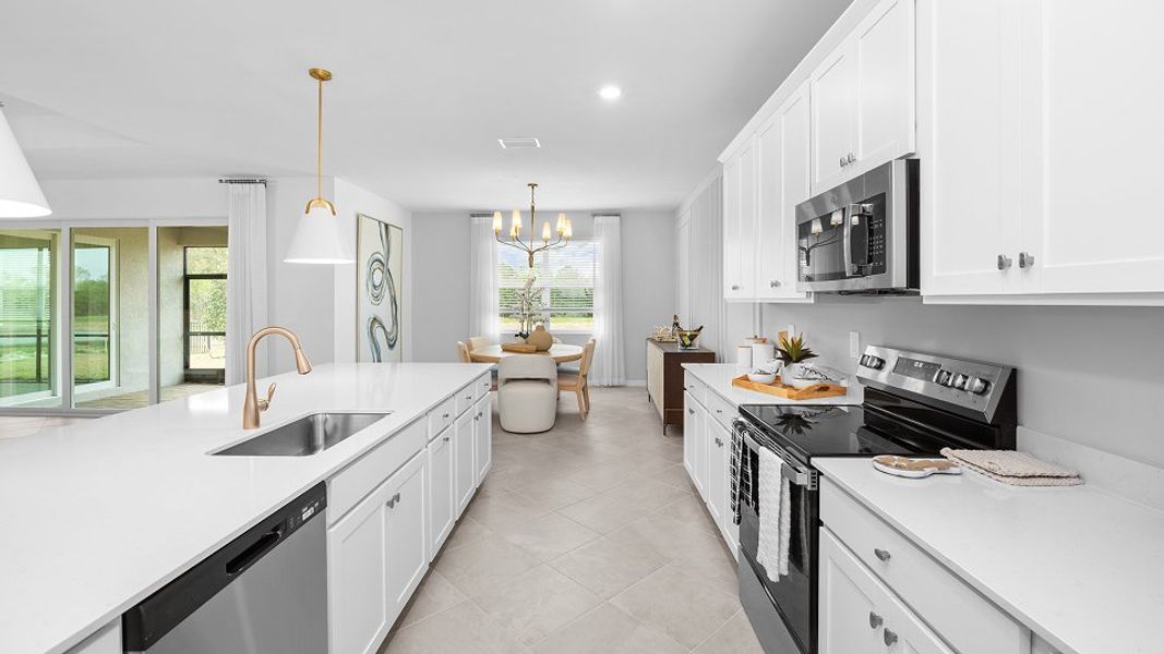 2444 Summerville II Kitchen 2of3 Base4