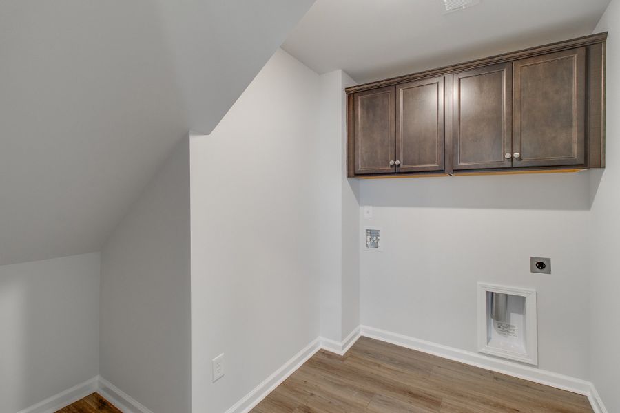 Spacious, unfurnished interior of a new home in Bluefield, Lexington (Image 33). Spacious, unfurnished interior of a new home in Bluefield, Lexington (Image 33).