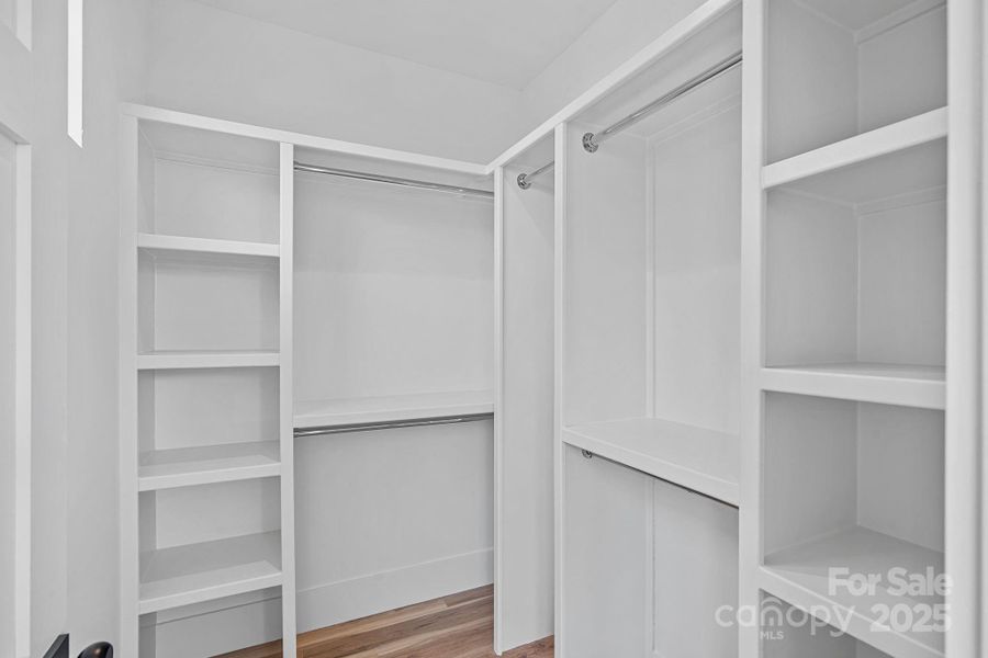 Image 28 of a home in .