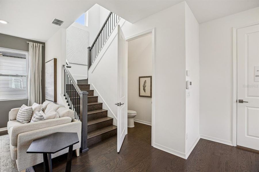 Furnished interior view inside a new home in Northlake Classical, Winter Garden (Image 36). Furnished interior view inside a new home in Northlake Classical, Winter Garden (Image 36).