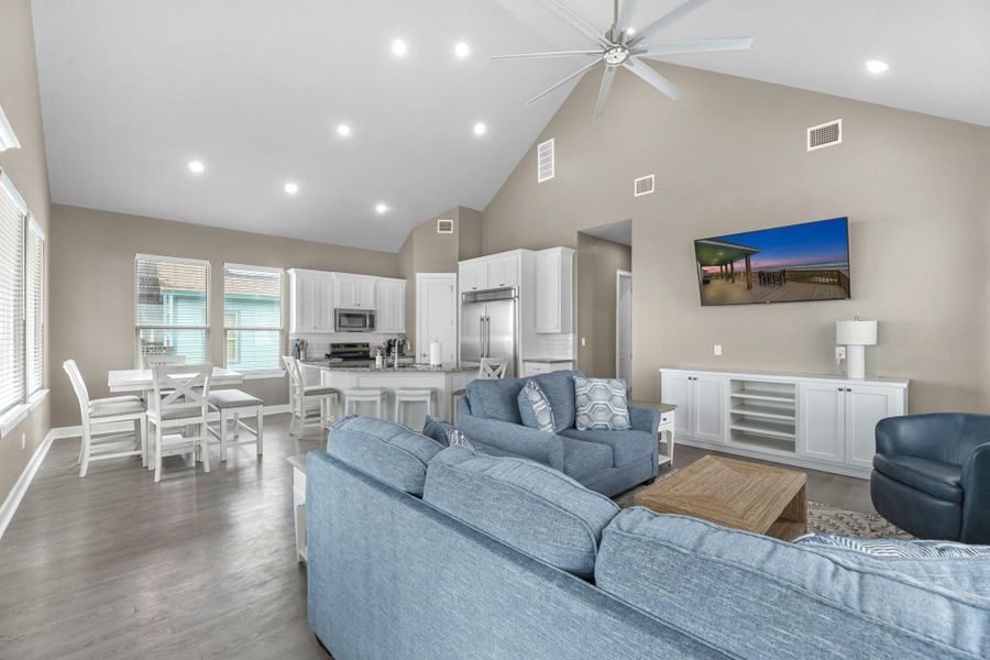 Furnished interior view inside a new home in , Freeport (Image 5).