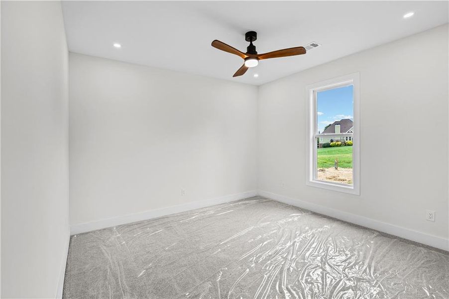 Spacious, unfurnished interior of a new home in , Clermont (Image 48). Spacious, unfurnished interior of a new home in , Clermont (Image 48).
