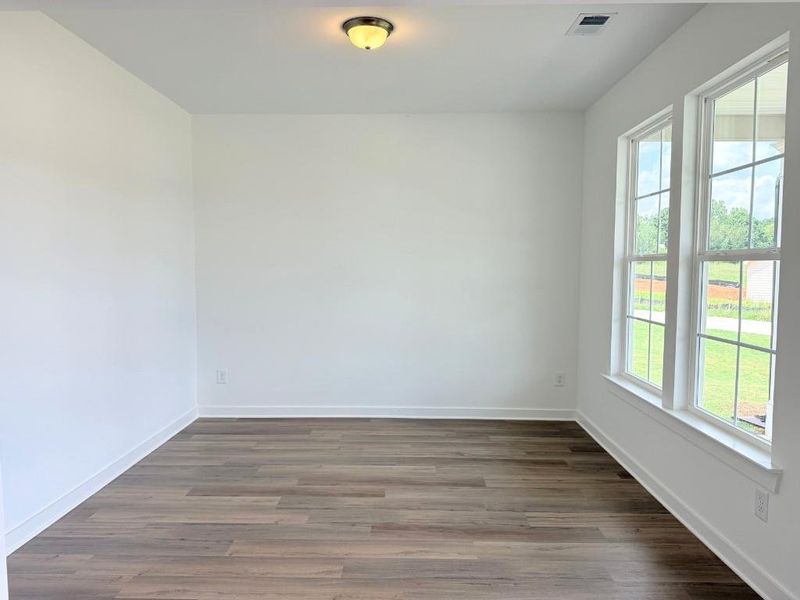 Spacious, unfurnished interior of a new home in Westlyn, Winder (Image 11).