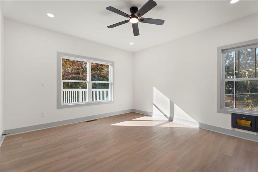 Spacious, unfurnished interior of a new home in , Atlanta (Image 21).
