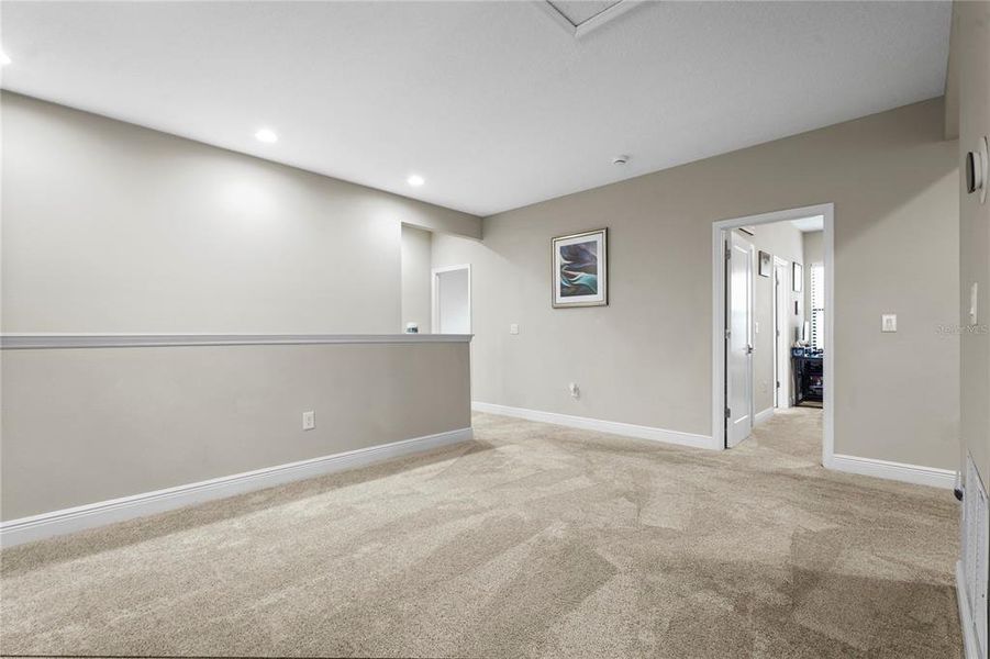 Spacious, unfurnished interior of a new home in , Parrish (Image 18).