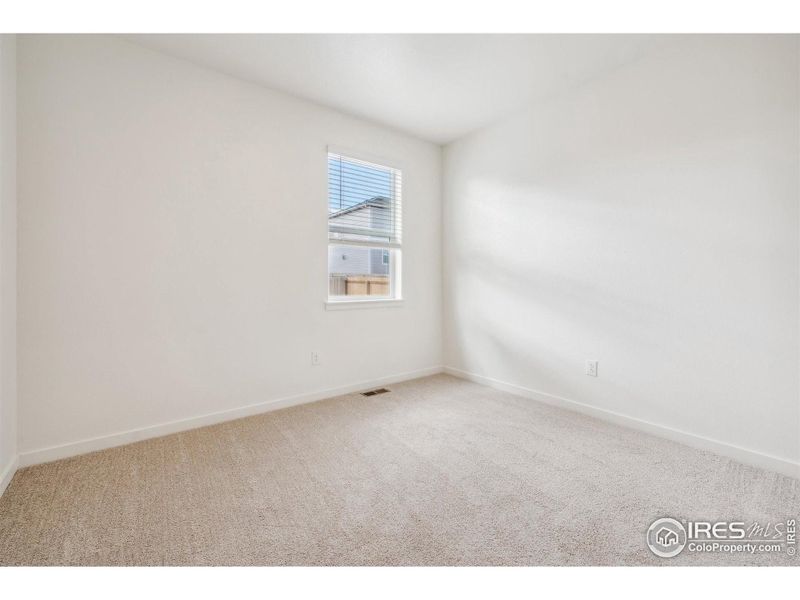 Spacious, unfurnished interior of a new home in Northridge Estates, Greeley (Image 15).