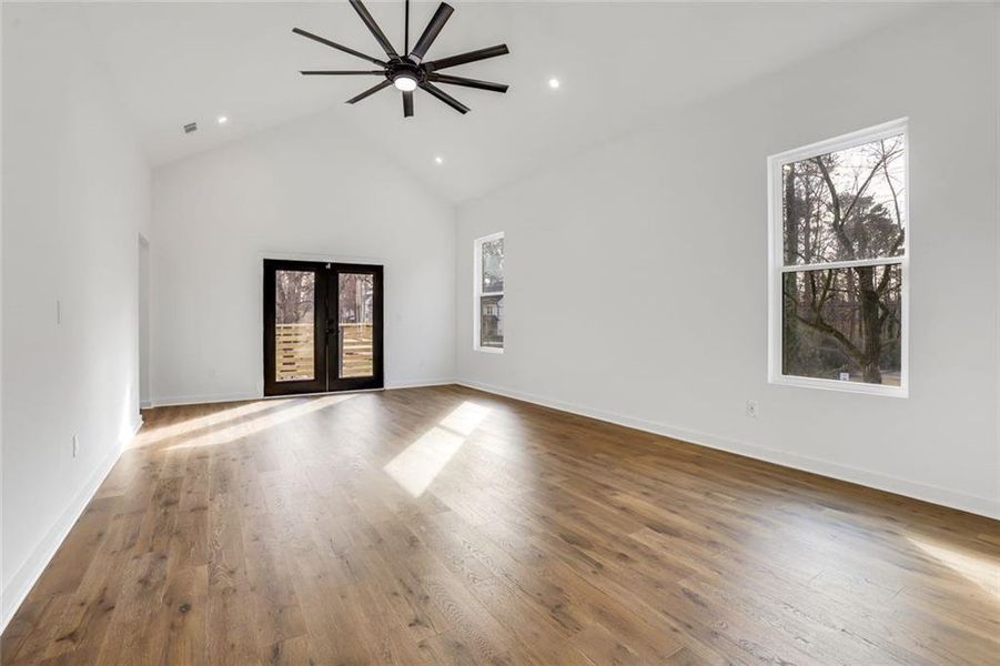 Spacious, unfurnished interior of a new home in , Atlanta (Image 22).