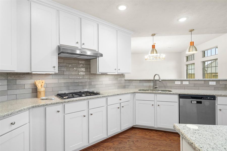 The kitchen can hold lots of cooks at once! You have plenty of space to move. The kitchen can hold lots of cooks at once! You have plenty of space to move.