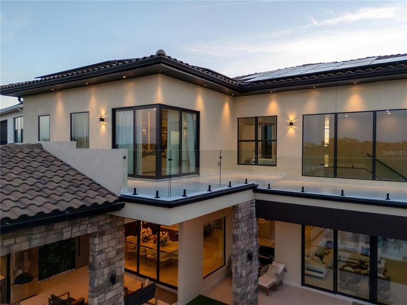 Exterior details and patio area of a home in , Montverde (Image 38).