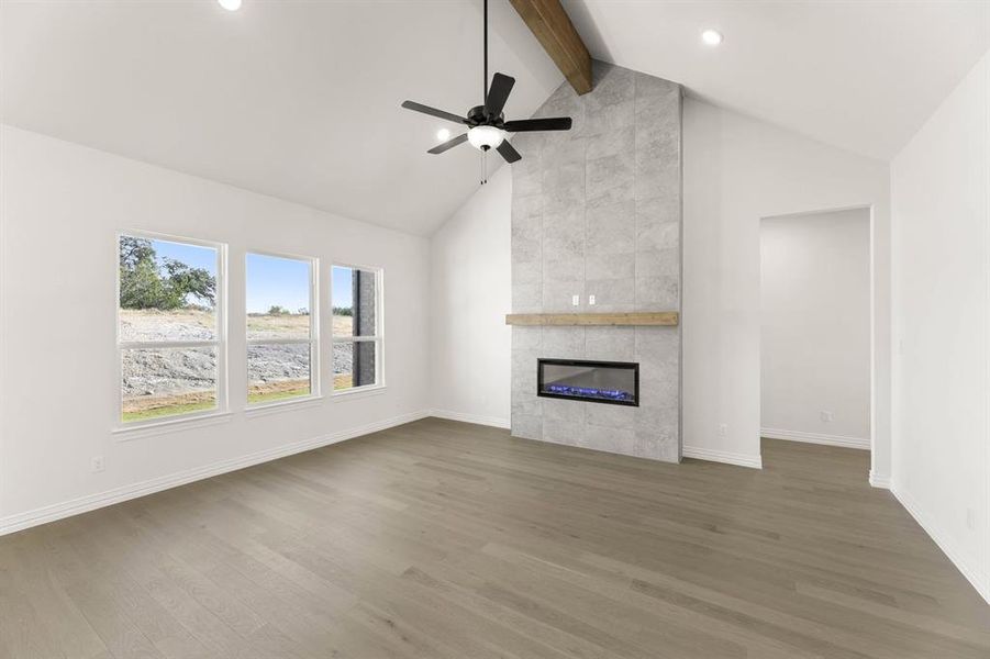 317 Slimp-Living Room-1