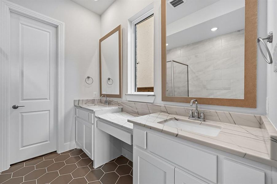 Furnished interior view inside a new home in Trinity Falls, McKinney (Image 7). Furnished interior view inside a new home in Trinity Falls, McKinney (Image 7).