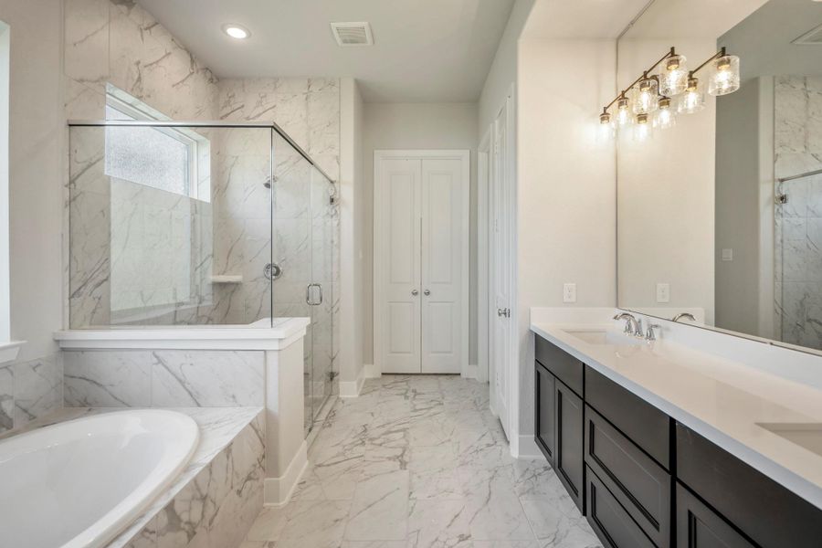 Furnished interior view inside a new home in ARTAVIA 55' Lots, Conroe (Image 8). Furnished interior view inside a new home in ARTAVIA 55' Lots, Conroe (Image 8).