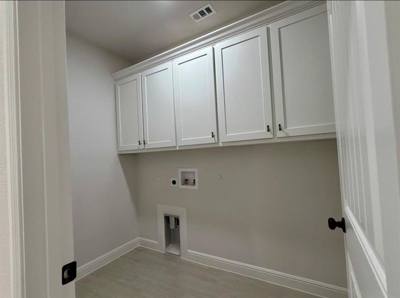 Spacious, unfurnished interior of a new home in , Trinidad (Image 8).