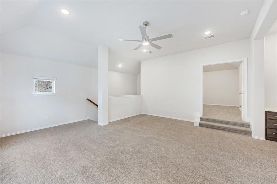 Spacious, unfurnished interior of a new home in Liberty, Melissa (Image 29).