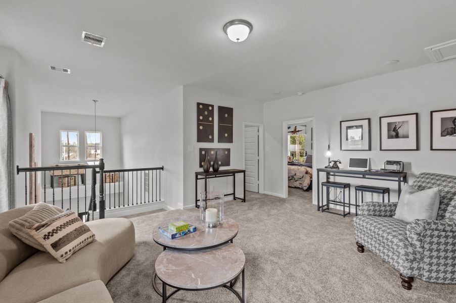 Photo shown is of a staged model home and should be used for illustration purposes only. Actual home features, finishes, color, upgrades and layout may vary. Furniture not included. Photo shown is of a staged model home and should be used for illustration purposes only. Actual home features, finishes, color, upgrades and layout may vary. Furniture not included.