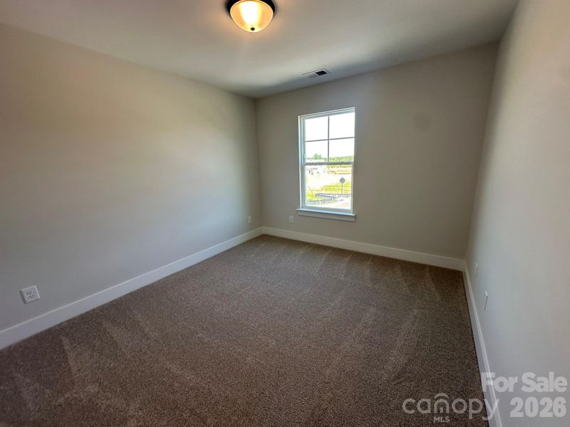 Spacious, unfurnished interior of a new home in Blythe Mill Townhomes, Waxhaw (Image 8).