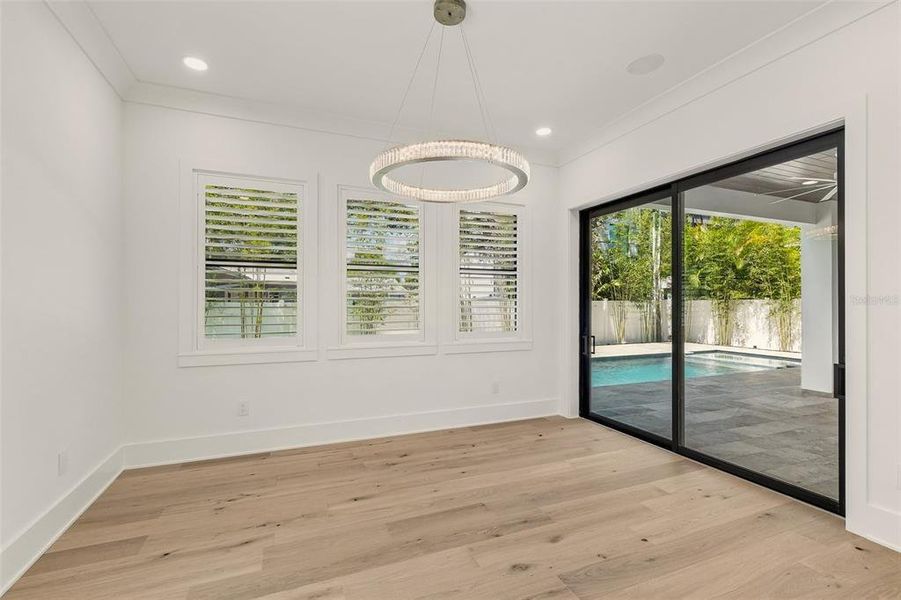 Spacious, unfurnished interior of a new home in , Tampa (Image 73).
