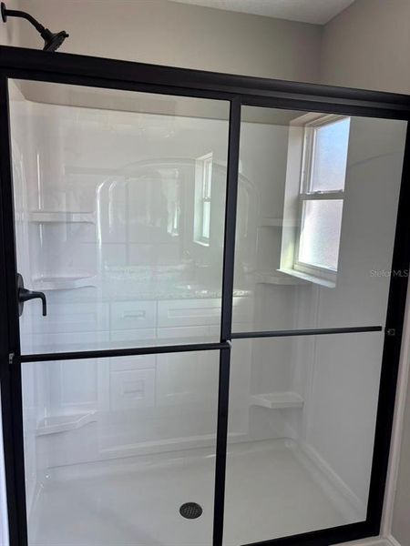 Close-up of interior finishes inside a home in , Dunnellon (Image 11).