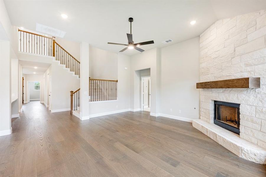 Spacious, unfurnished interior of a new home in Liberty, Melissa (Image 37).