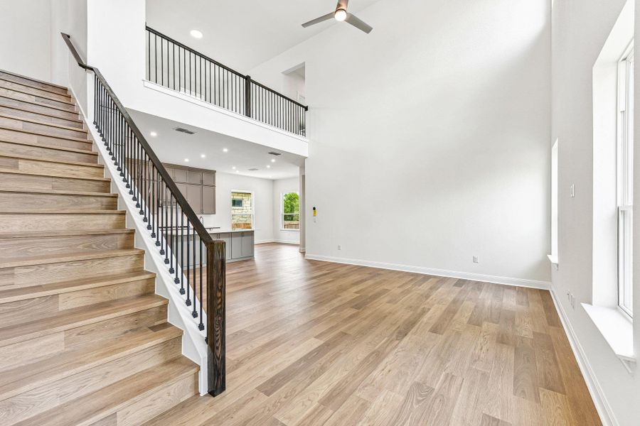 Spacious, unfurnished interior of a new home in Persimmon, Buda (Image 15). Spacious, unfurnished interior of a new home in Persimmon, Buda (Image 15).