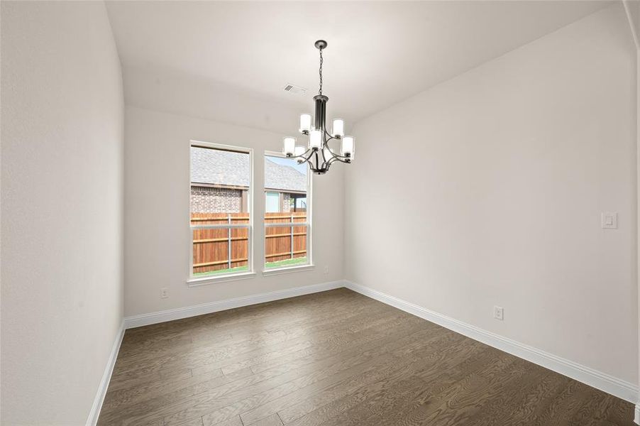 104 Calf- Dining Room-1 104 Calf- Dining Room-1