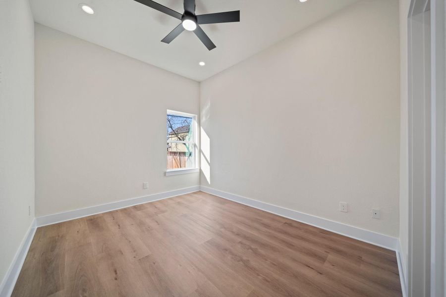 Spacious, unfurnished interior of a new home in , Houston (Image 18).