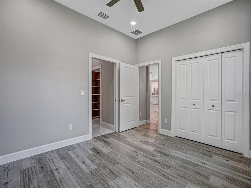Spacious, unfurnished interior of a new home in , Safety Harbor (Image 43).