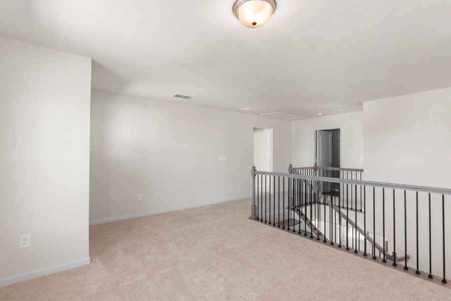 Representative unfurnished interior of a home built from the The Willow B by Davidson Homes LLC in Wehunt Meadows, Hoschton (Image 21).