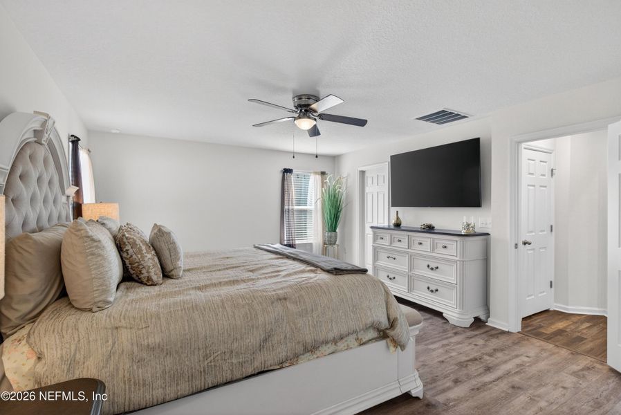 Furnished interior view inside a new home in , Jacksonville (Image 17).