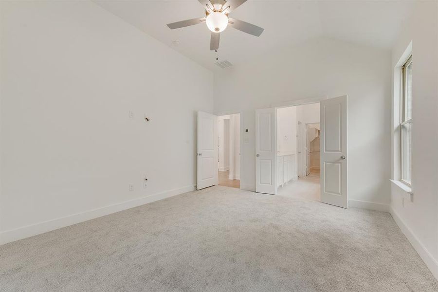 Spacious, unfurnished interior of a new home in Edgewater, Fate (Image 34).