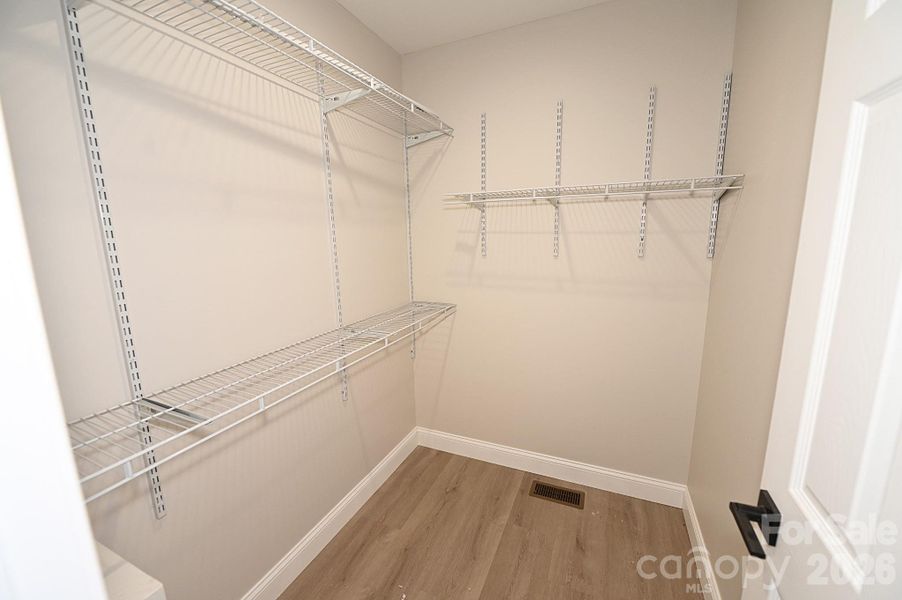 Spacious, unfurnished interior of a new home in , Granite Falls (Image 36).