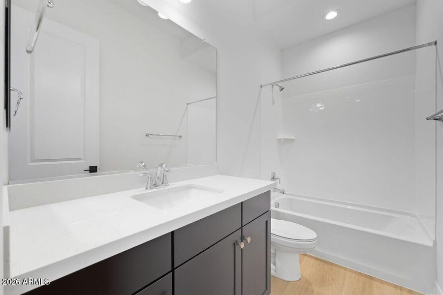 hj-az-phoenix-legado-landmark-cambridge- hj-az-phoenix-legado-landmark-cambridge-