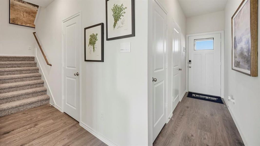 Spacious, unfurnished interior of a new home in Arbor Trails South, Princeton (Image 16).