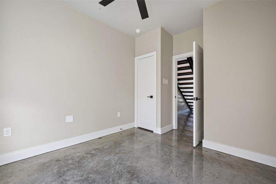 Spacious, unfurnished interior of a new home in , Houston (Image 19).