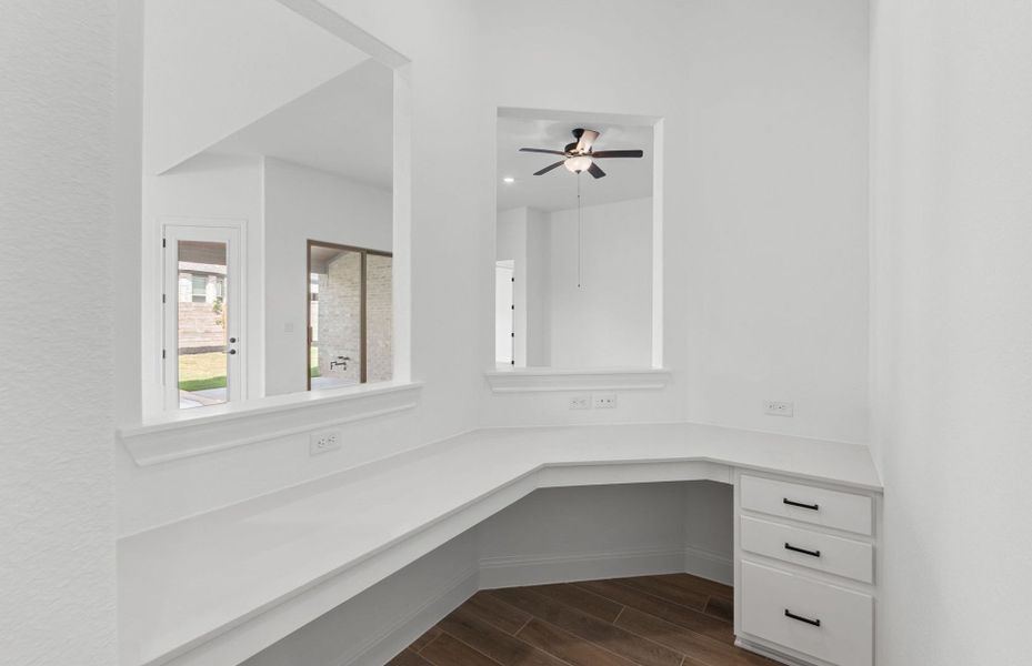 Image 66 of a home in Bluffview Reserve.