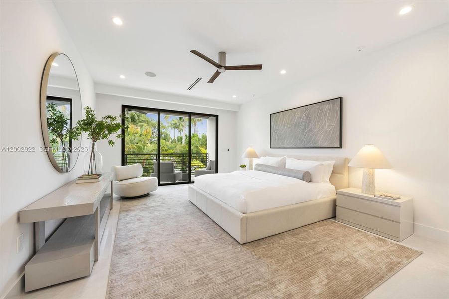 Furnished interior view inside a new home in , Fort Lauderdale (Image 12).
