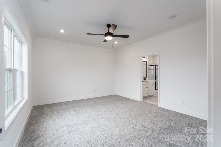 Spacious, unfurnished interior of a new home in Kerns Ridge, Salisbury (Image 13).