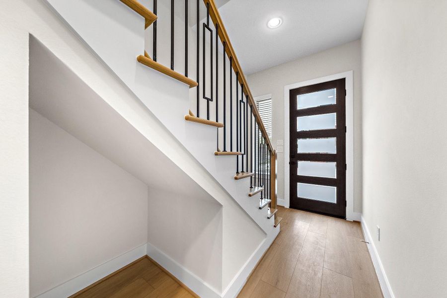 Spacious, unfurnished interior of a new home in , Houston (Image 21).