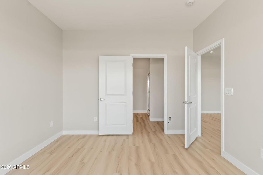 30-web-or-mls-JON00207