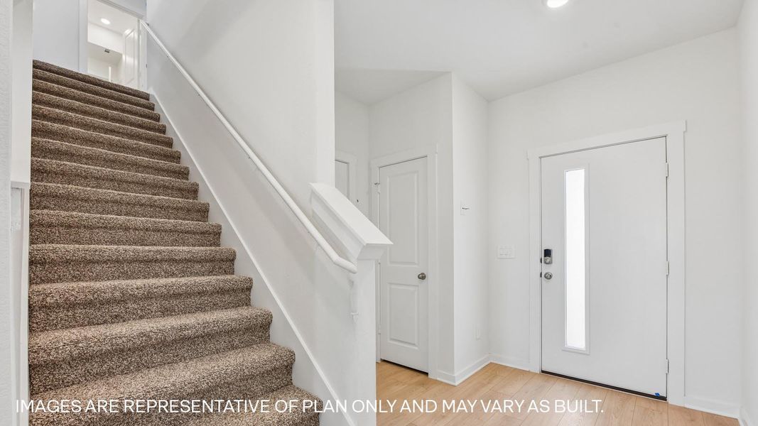 Spacious, unfurnished interior of a new home in Frontier, Mustang Ridge (Image 10).