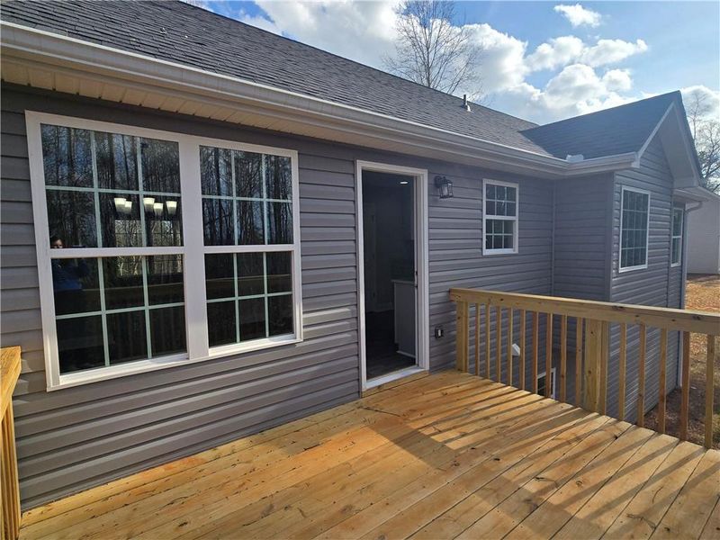 Exterior details and patio area of a home in , Demorest (Image 18).